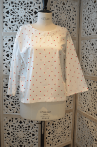 Atelier-delphine-L-haut-col-ras-de-cou-echancre-sur-mesure-modele-thai-1